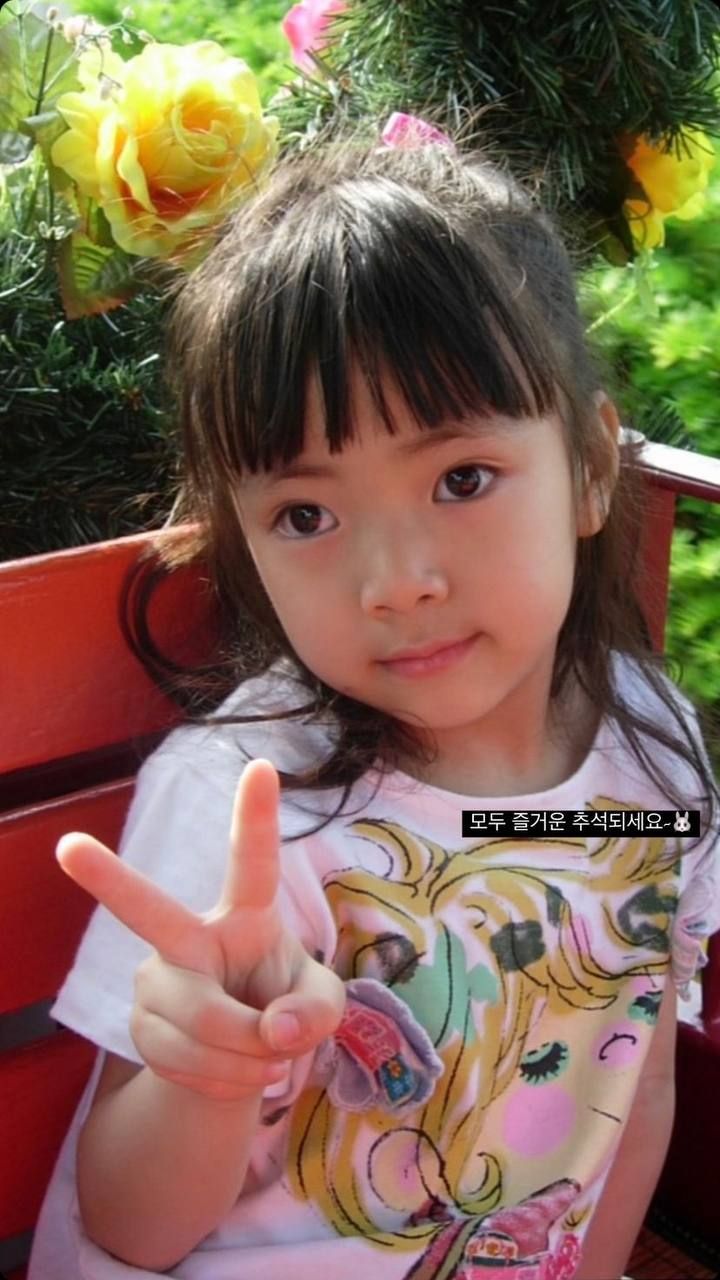 유나인지 리아인지 헷갈린다는 사진 | 인스티즈