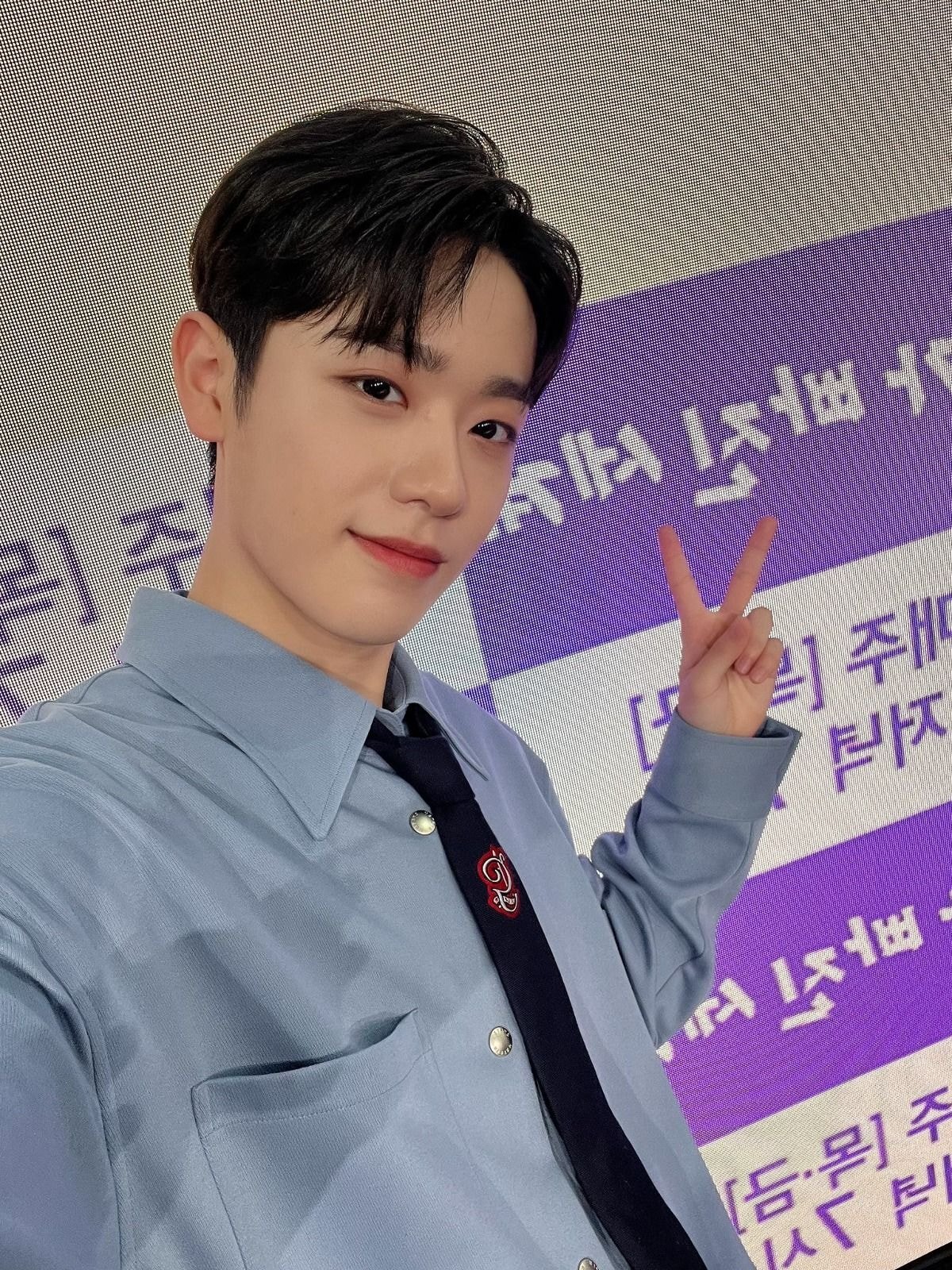 젖살이 다 빠진거 같은 프로듀스X 출신 금동현 최근 근황 | 인스티즈