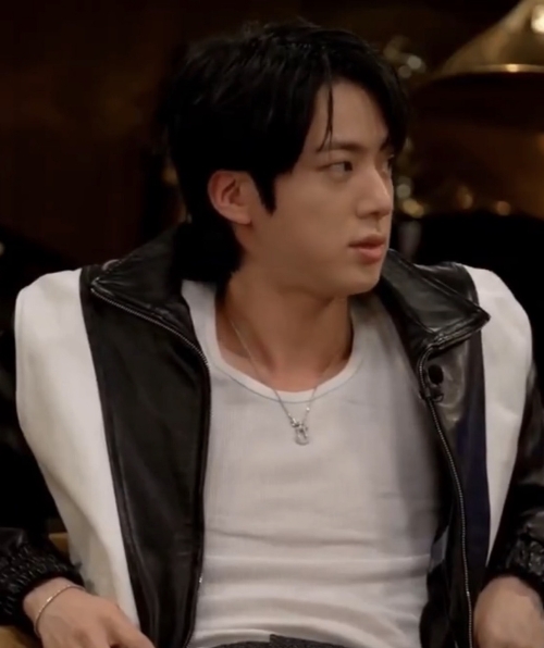 방탄: (진형한텐)세상이 친절하겠지? | 인스티즈