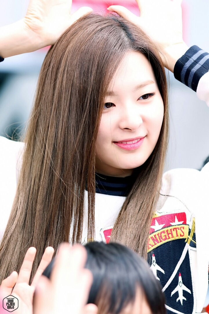 무쌍커풀이 매력적인 레드벨벳 슬기 .jpgif | 인스티즈