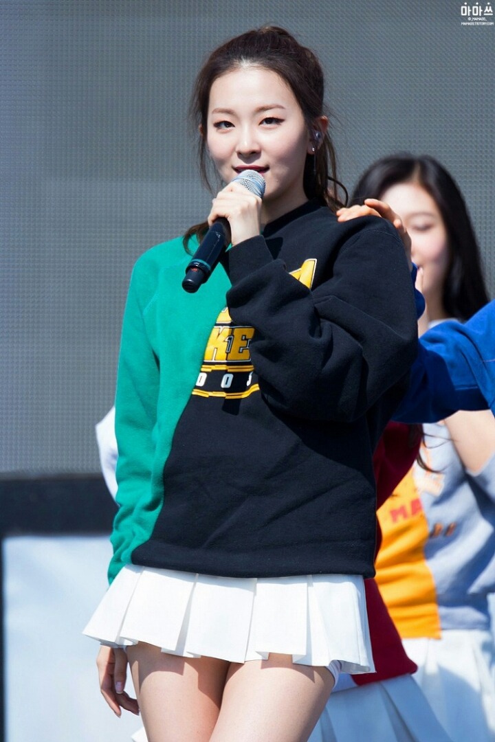 무쌍커풀이 매력적인 레드벨벳 슬기 .jpgif | 인스티즈