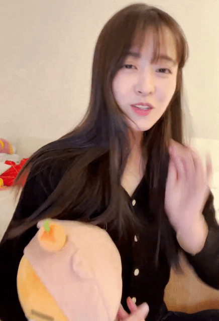 야밤에 술 마시고 라방 켠 박보영ㅋㅋㅋㅋㅋ.gif | 인스티즈