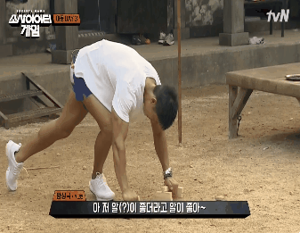 여자들이 딱 좋아하는 이상적인 남자 몸매.gif | 인스티즈