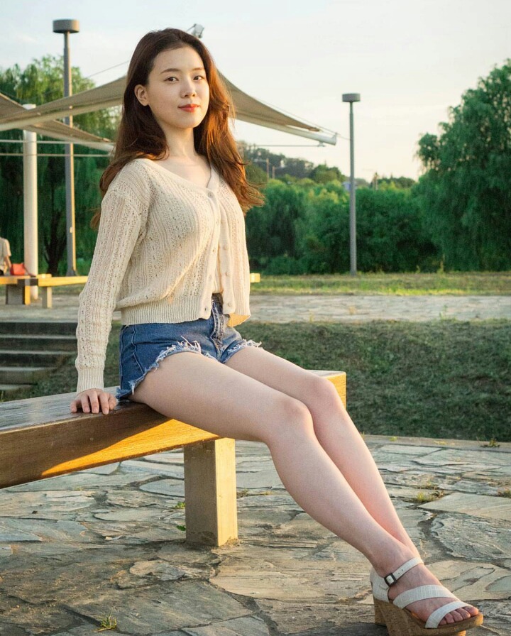 인터넷 방송 게스트로 출연한 밸리댄스녀.jpgif | 인스티즈