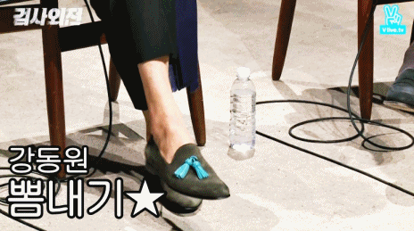 남배우들 성격 보이는 반응.gif | 인스티즈