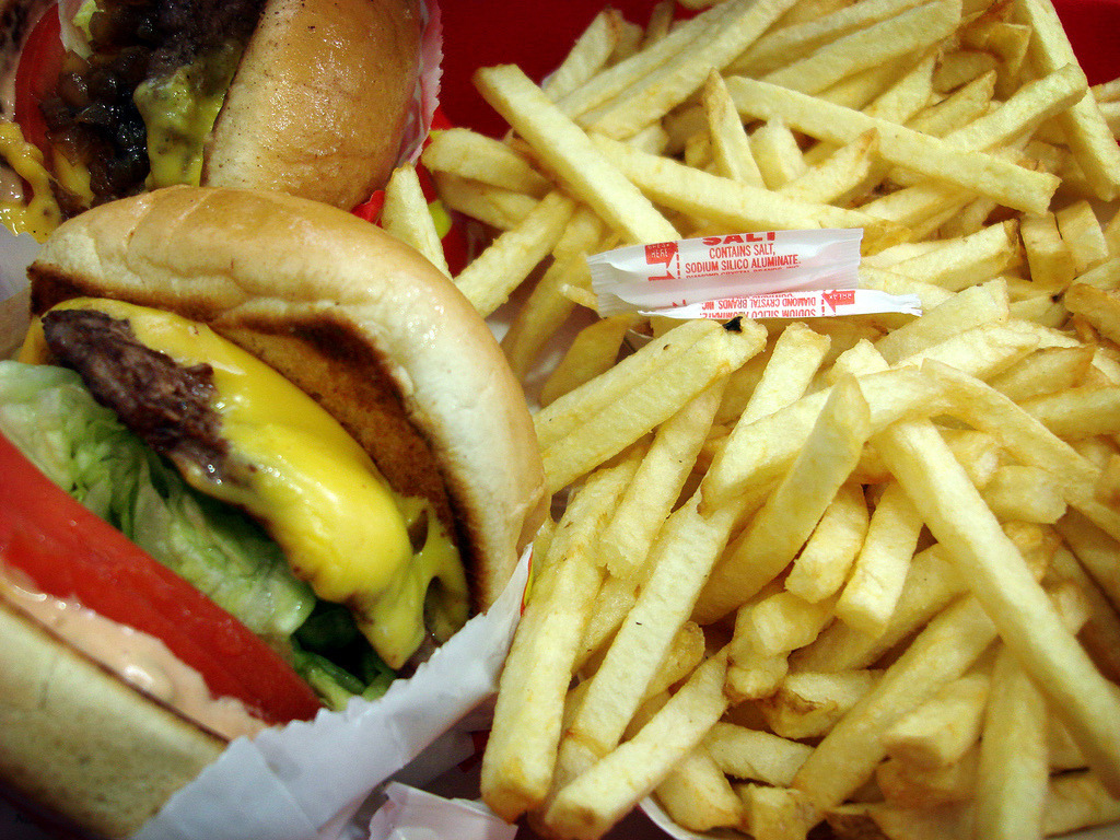 한국사람들에게 호불호가 명확히 갈리는 미국식 햄버거 2가지.jpg | 인스티즈