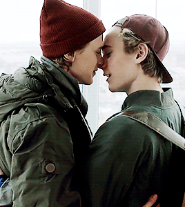 미성년자라도 부모님 허락이 있으면 베드씬을 찍을수 있는 나라 | 인스티즈