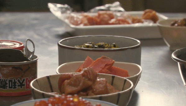 갸는 음식영화를 보면서 위안을 얻는다고 했슈 | 인스티즈