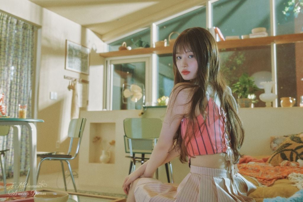 목이 진짜 긴편인 엔믹스 설윤 .jpgif | 인스티즈