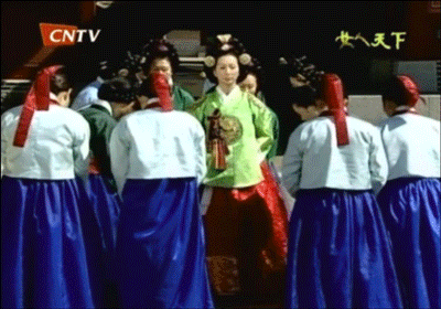 동아시아 특유의 후궁암투극 드라마에 한 획을 그으며 롤모델이 되었다는 드라마.gif | 인스티즈
