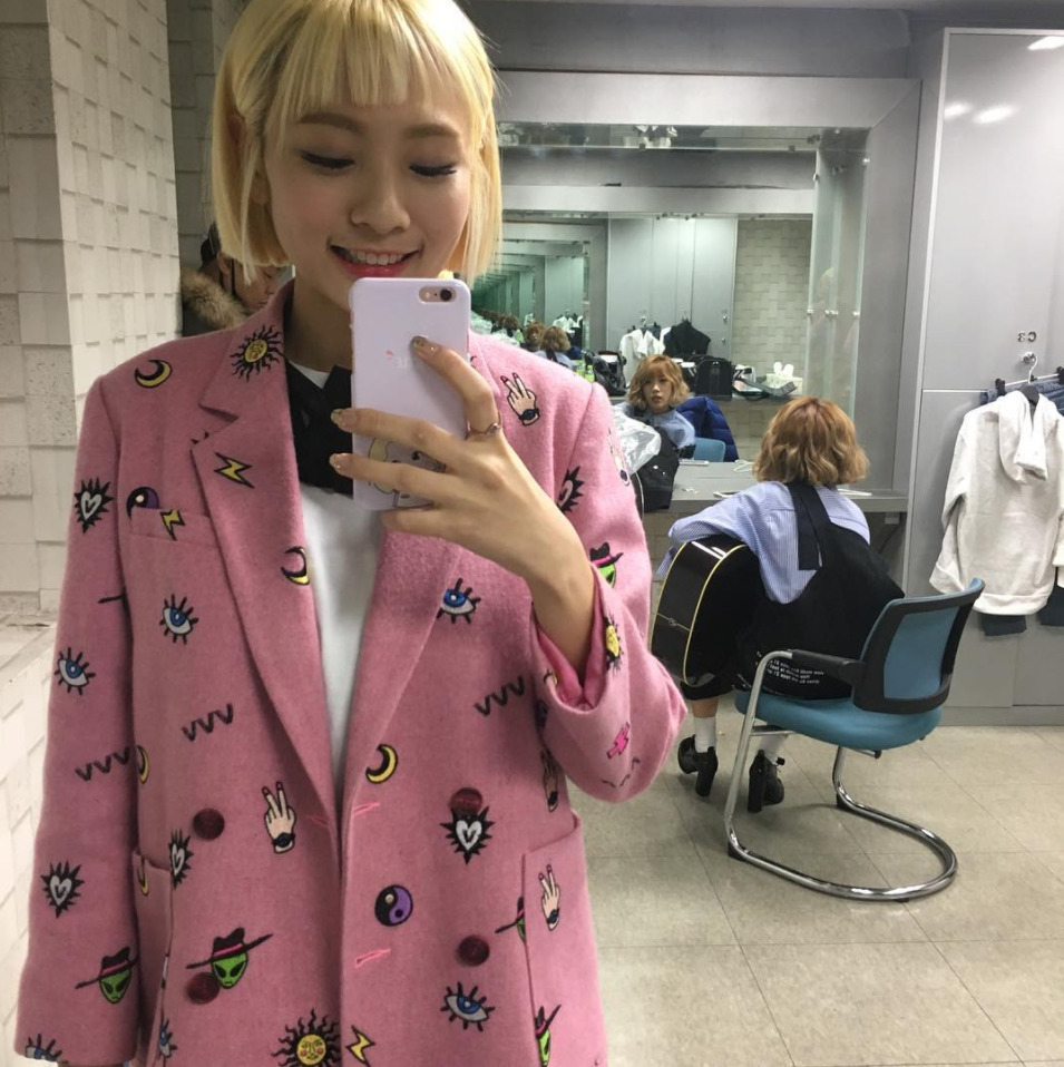 볼빨간사춘기 안지영 사복 | 인스티즈
