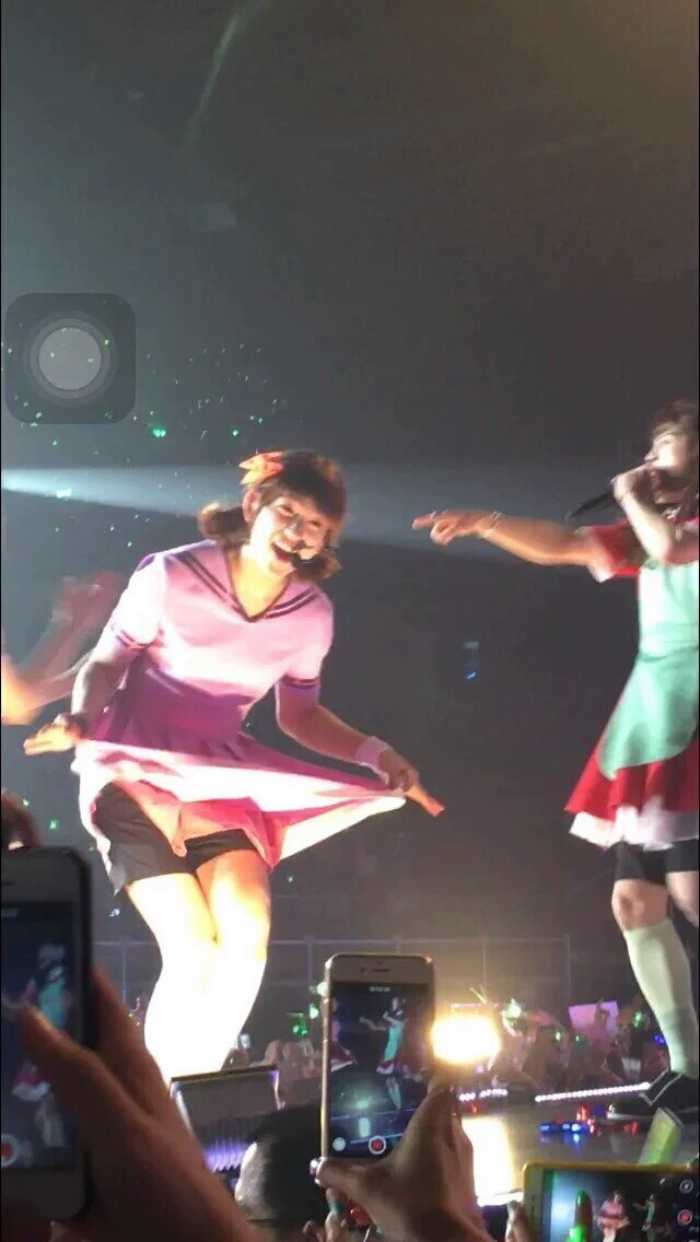 속바지 노출이 심각한 女 아이돌 (feat. 갓세븐) | 인스티즈