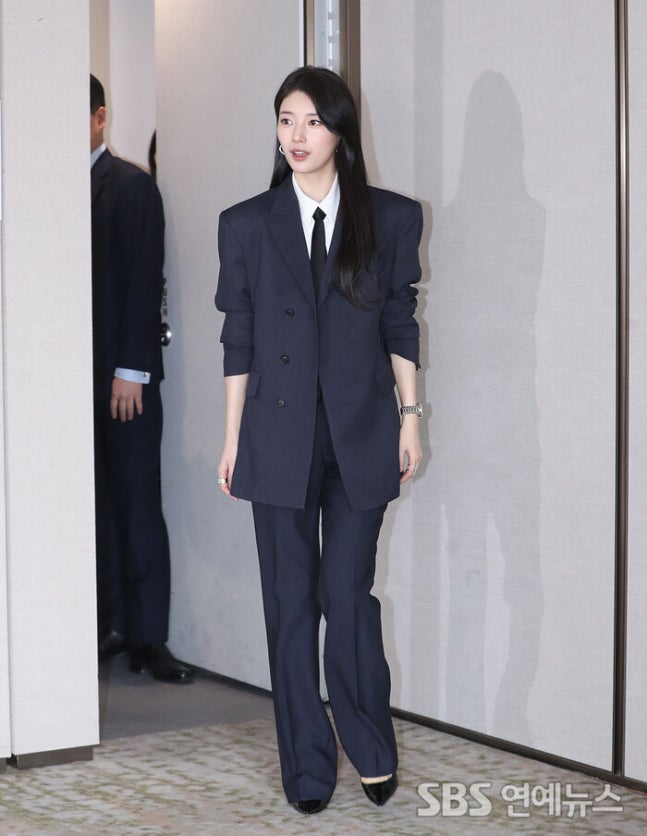 직장인 느낌 수지.jpg | 인스티즈