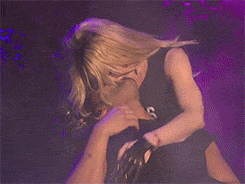 드레이크와 마돈나의 키스.gif (드레이크 반응ㅋㅋㅋ) | 인스티즈