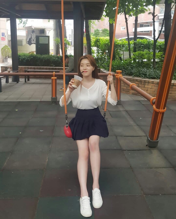 인터넷 방송 게스트로 출연한 밸리댄스녀.jpgif | 인스티즈