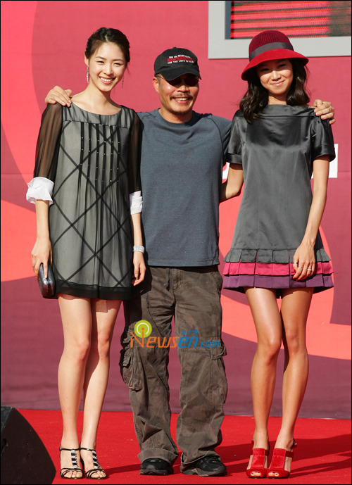 연예계 최장신 라인이라는 이연희 위엄돋는 키ㄷㄷㄷ.jpg | 인스티즈