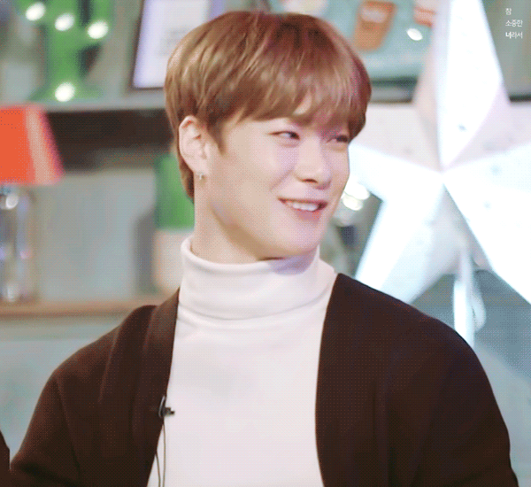 [고르기] 비밀 연애중에 고백 받았을때 애인 반응 고르기 | 인스티즈