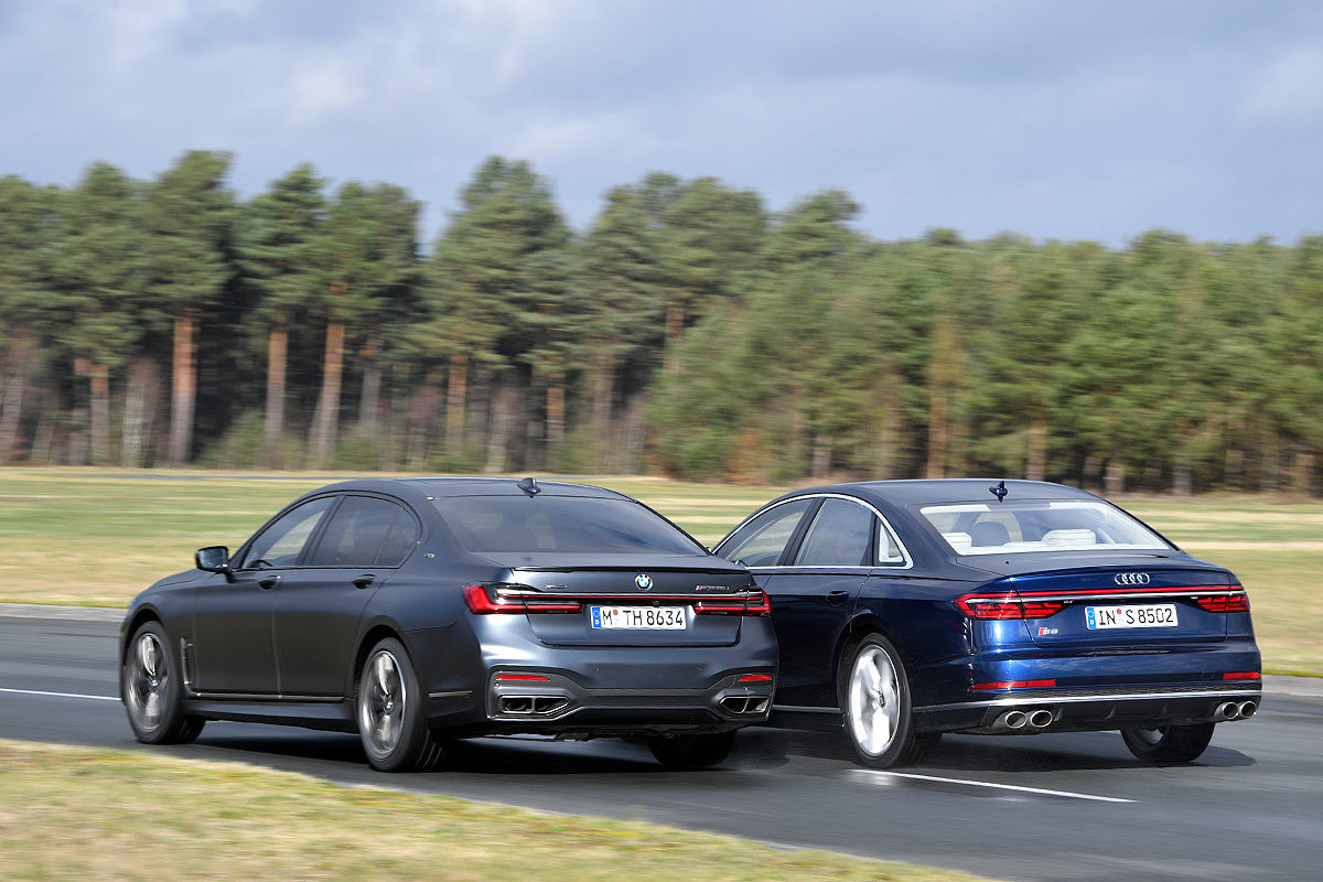 BMW M760Li vs 아우디 S8 | 인스티즈