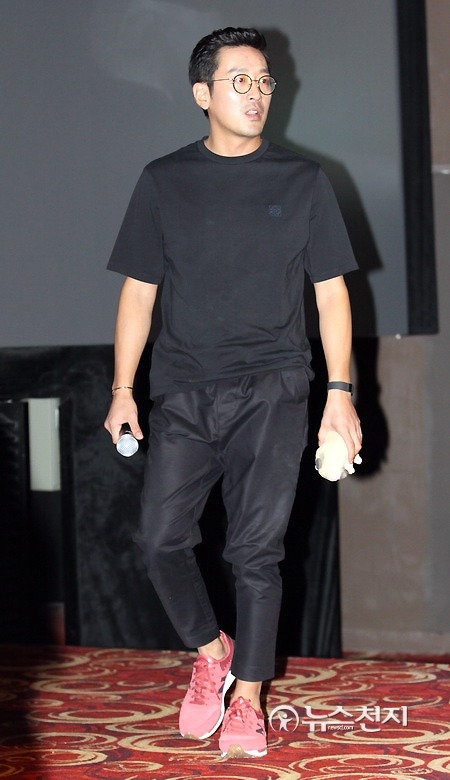 키 184cm에 몸무게 80kg정도 나간다는 하정우 몸매 | 인스티즈