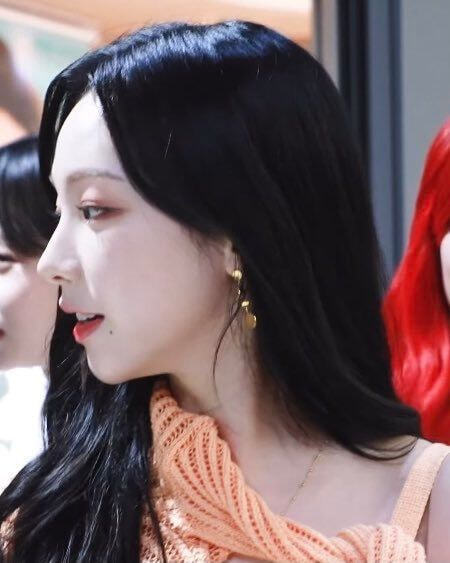 카리나 옆모습 | 인스티즈