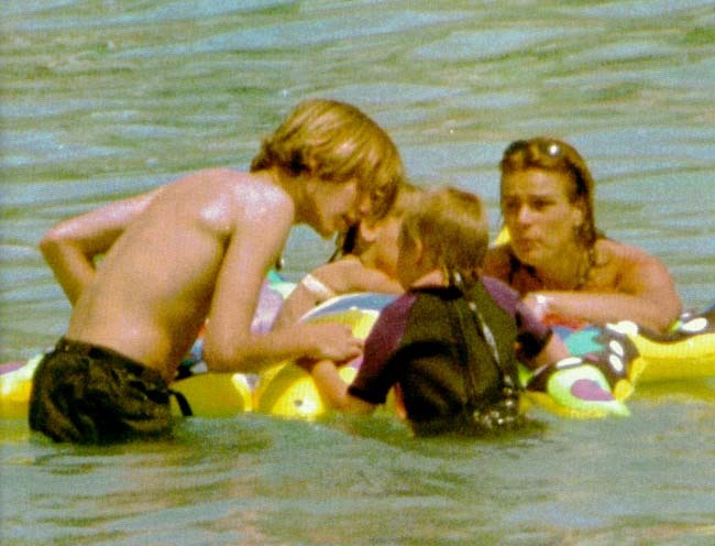 [안드레아카시라기] 한때 전세계 소녀들에게 아이돌급으로 인기 많았던 진짜 왕자님 같았던 그의 10대 | 인스티즈