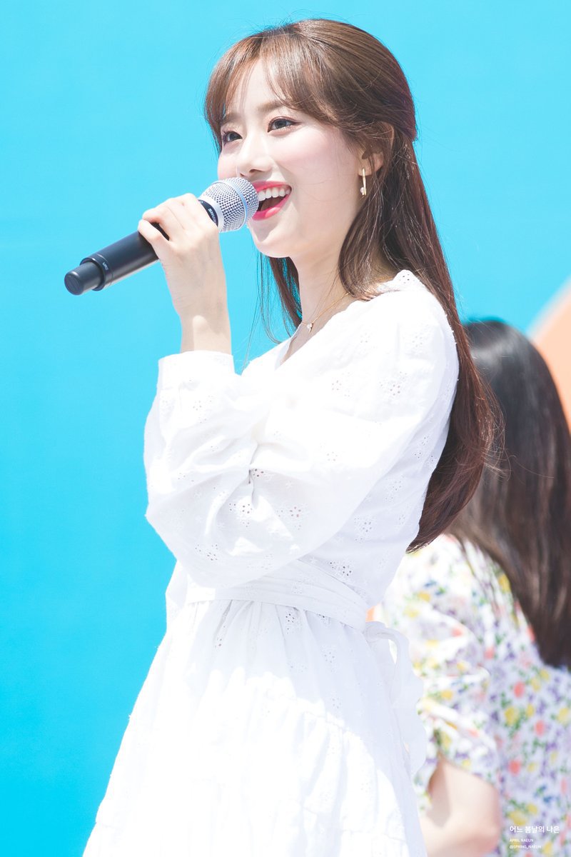 화사한 에이프릴 나은이.jpg | 인스티즈