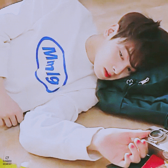 [고르기] 비밀 연애중에 고백 받았을때 애인 반응 고르기 | 인스티즈