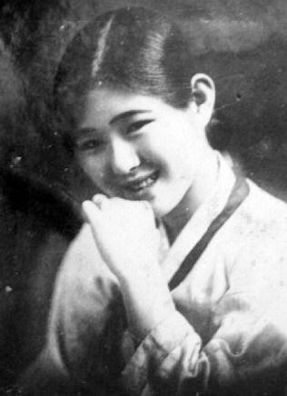 한국사람들 추구미 여태 그대로인거랑 피 개진한거 신기함 | 인스티즈