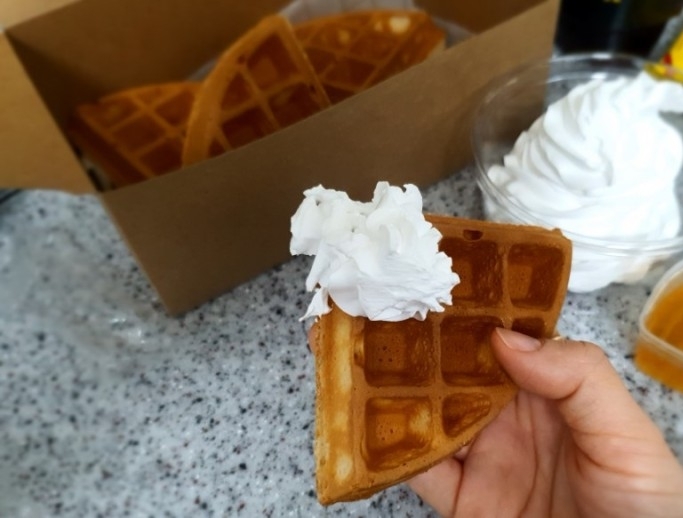 은근 와플 맛집이라는 컴포즈 커피 | 인스티즈