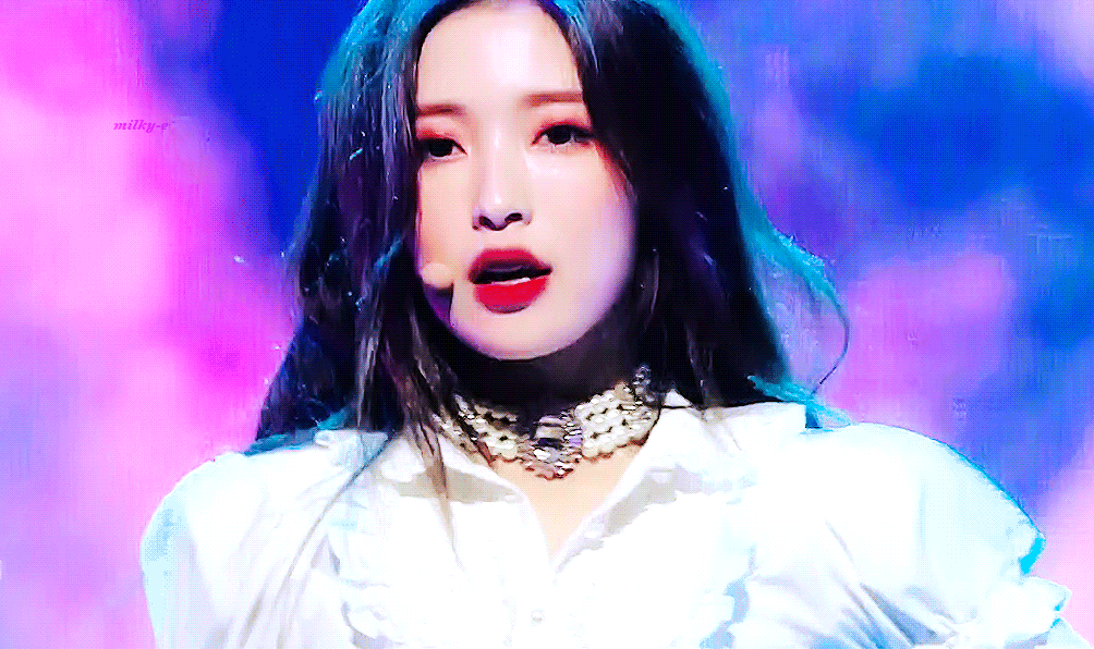 연도별로 보는 오마이걸 아린이의 성장과정.jpgif | 인스티즈