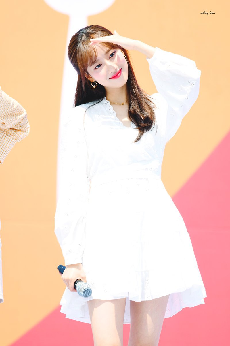 화사한 에이프릴 나은이.jpg | 인스티즈