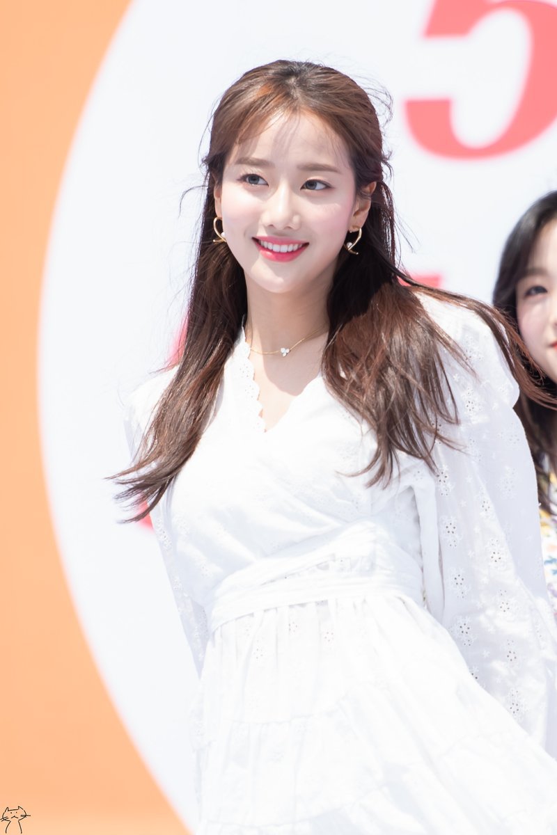 화사한 에이프릴 나은이.jpg | 인스티즈