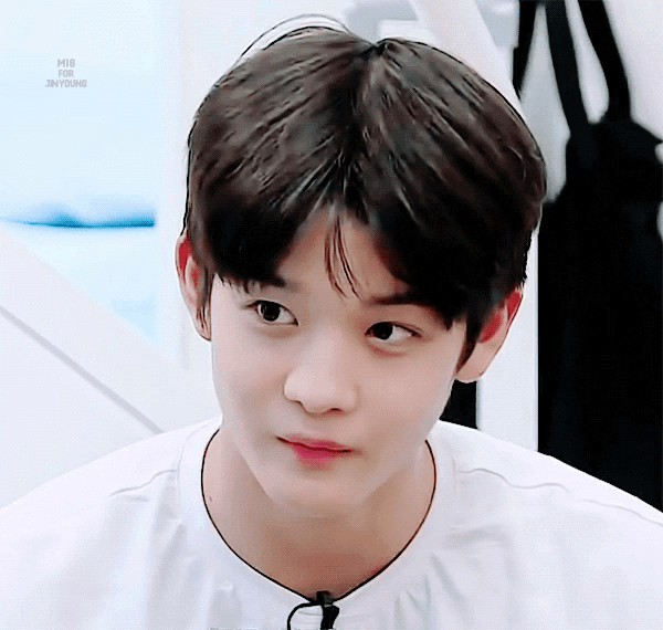 [고르기] 비밀 연애중에 고백 받았을때 애인 반응 고르기 | 인스티즈