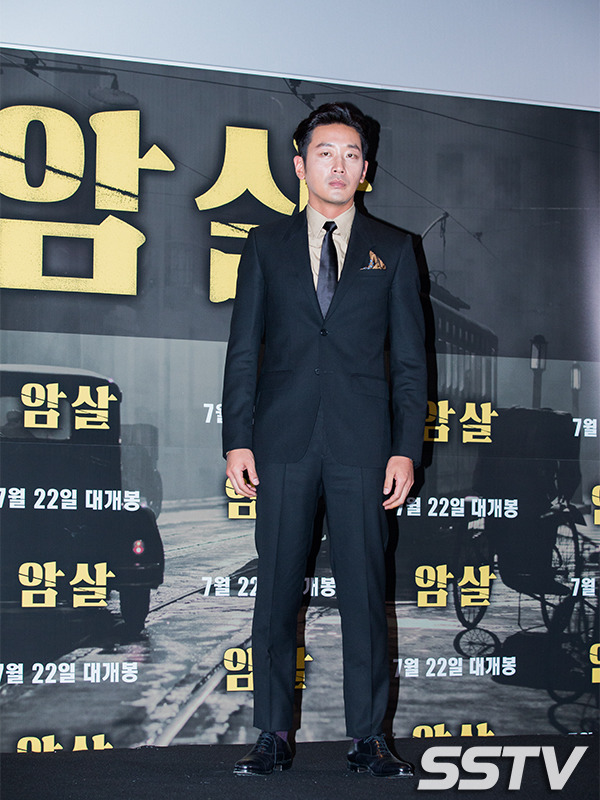 키 184cm에 몸무게 80kg정도 나간다는 하정우 몸매 | 인스티즈