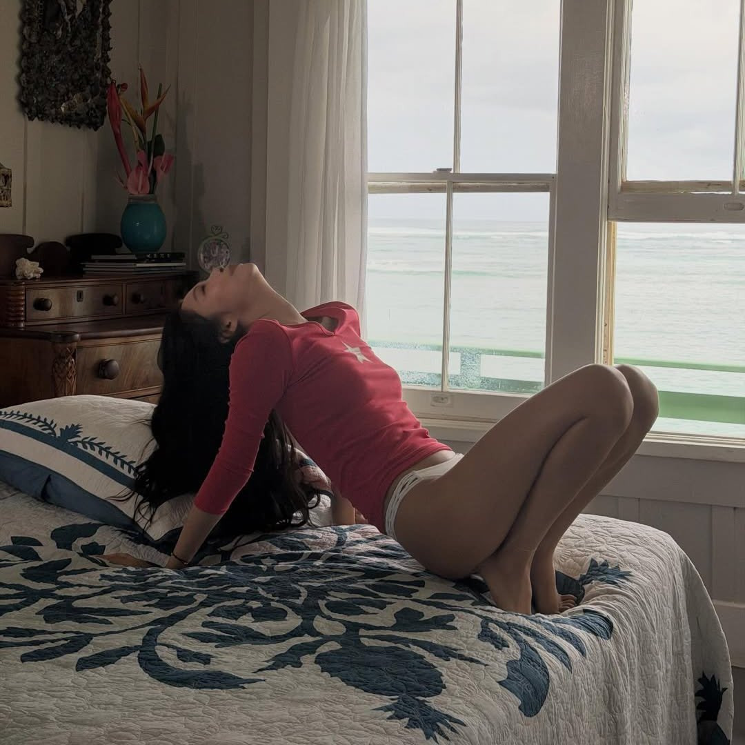 제니 x 프랭키스 비키니(Frankies Bikinis) 콜라보 화보 | 인스티즈