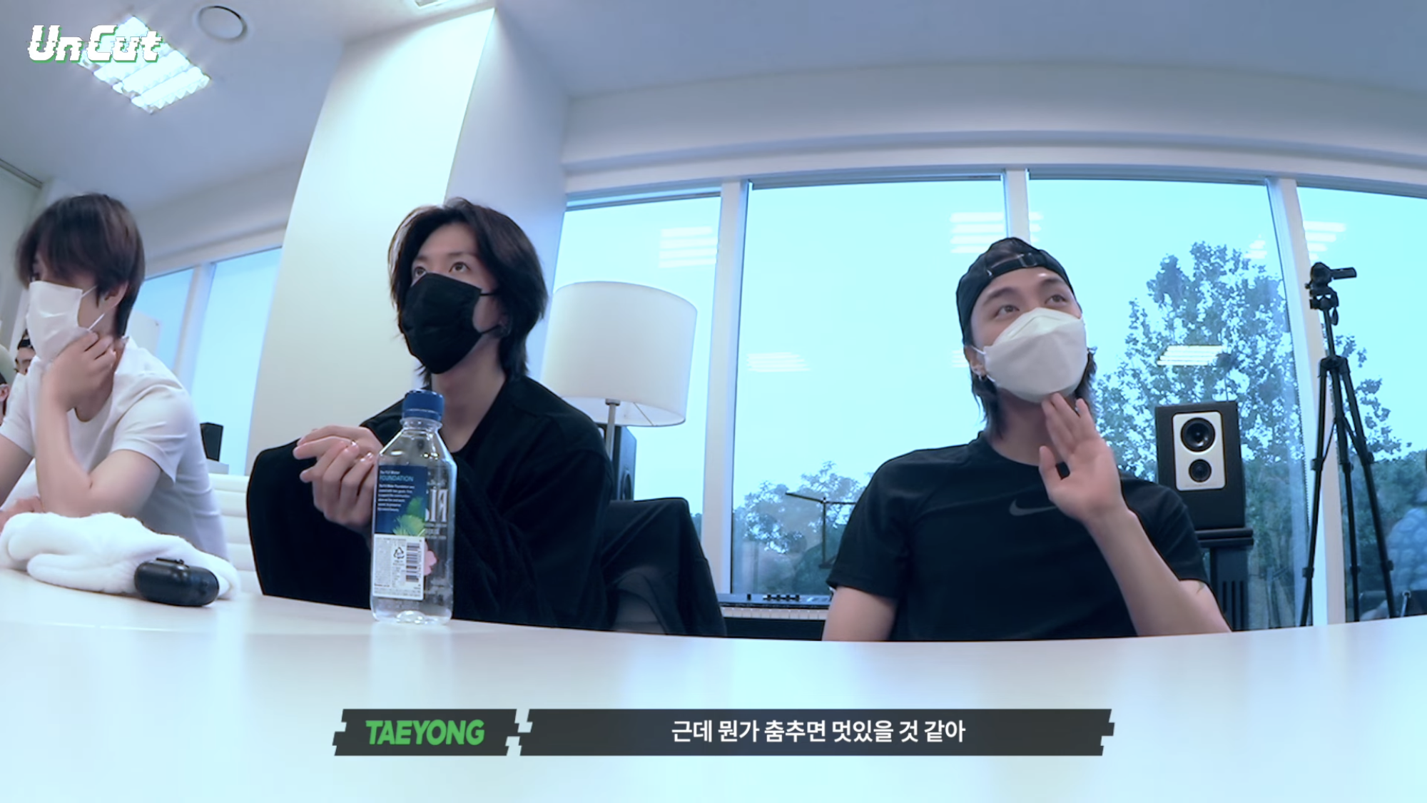 sticker 데모곡 듣고 표정관리 실패해버린 nct127 | 인스티즈