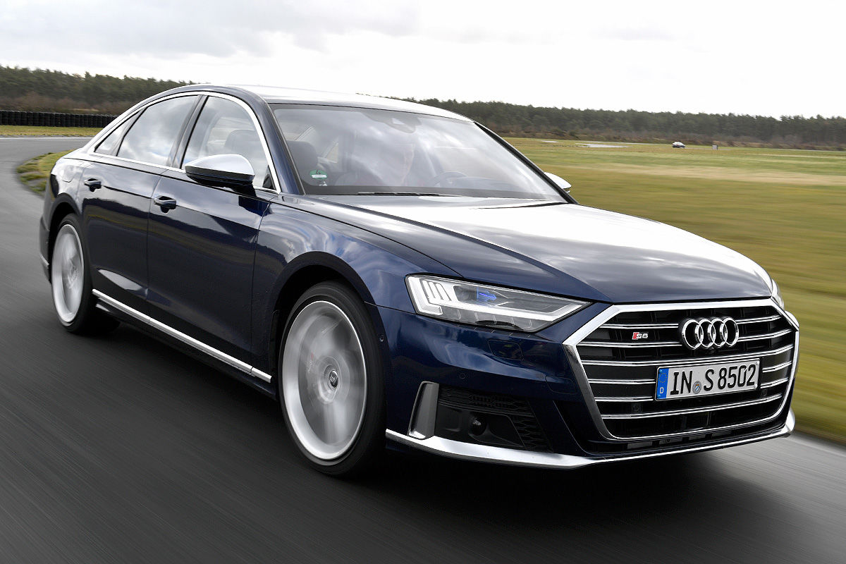 BMW M760Li vs 아우디 S8 | 인스티즈