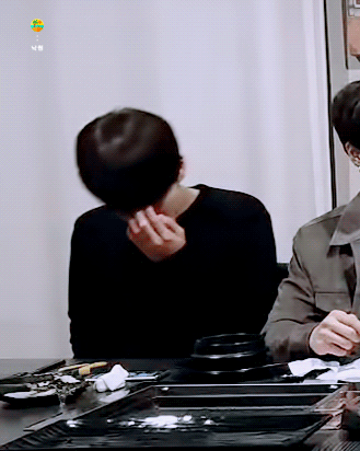 [고르기] 비밀 연애중에 고백 받았을때 애인 반응 고르기 | 인스티즈