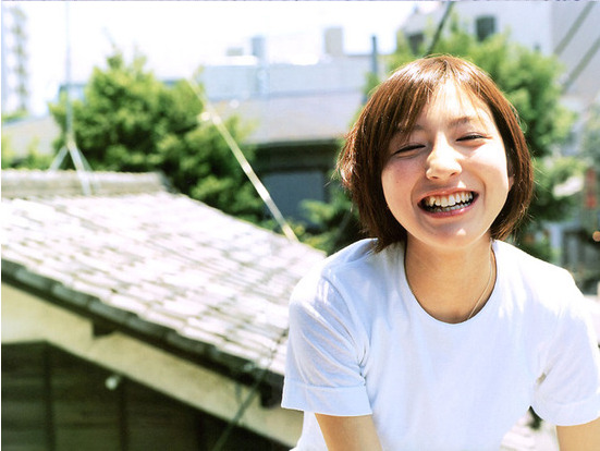 열도의 덧니가 인기인 이유.jpg | 인스티즈