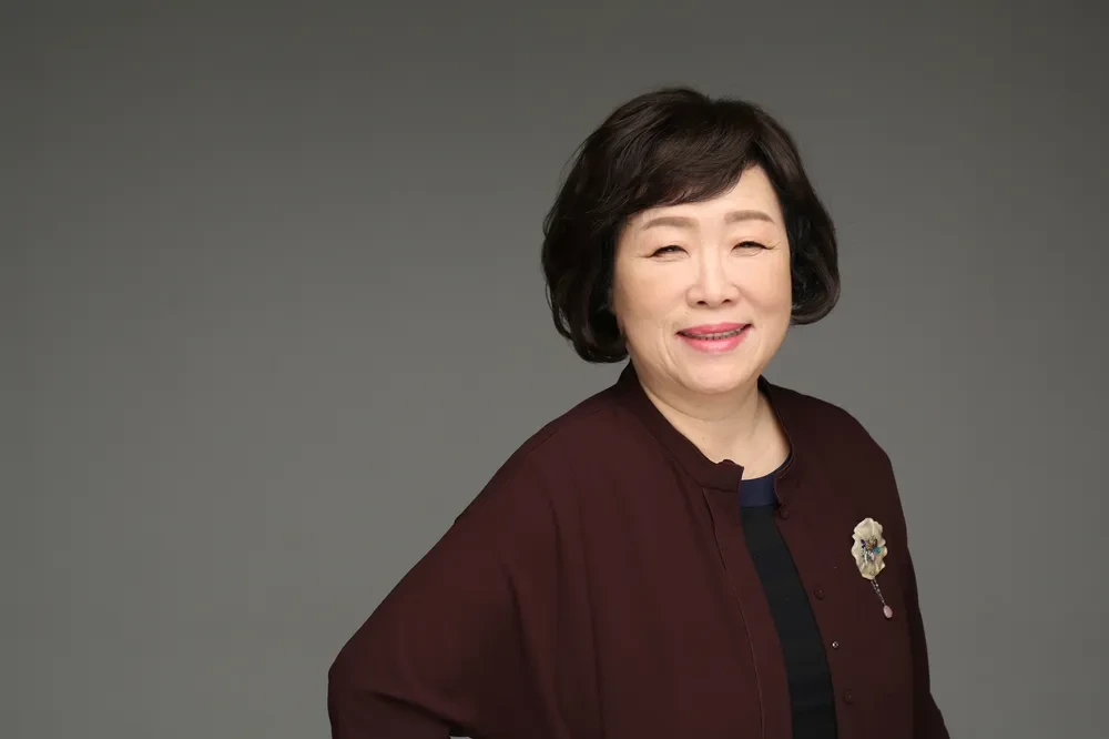 돌림자 빡시게 지키기로 유명한 능성 구씨 유명인들 | 인스티즈