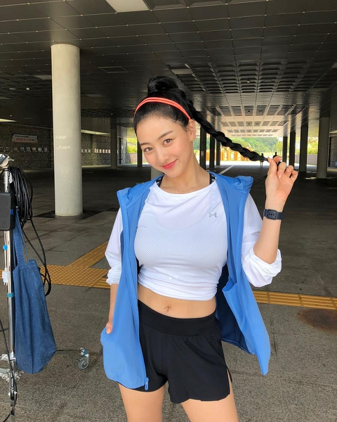 드디어 이제 슬슬 개인활동 하는 듯한 트와이스 | 인스티즈
