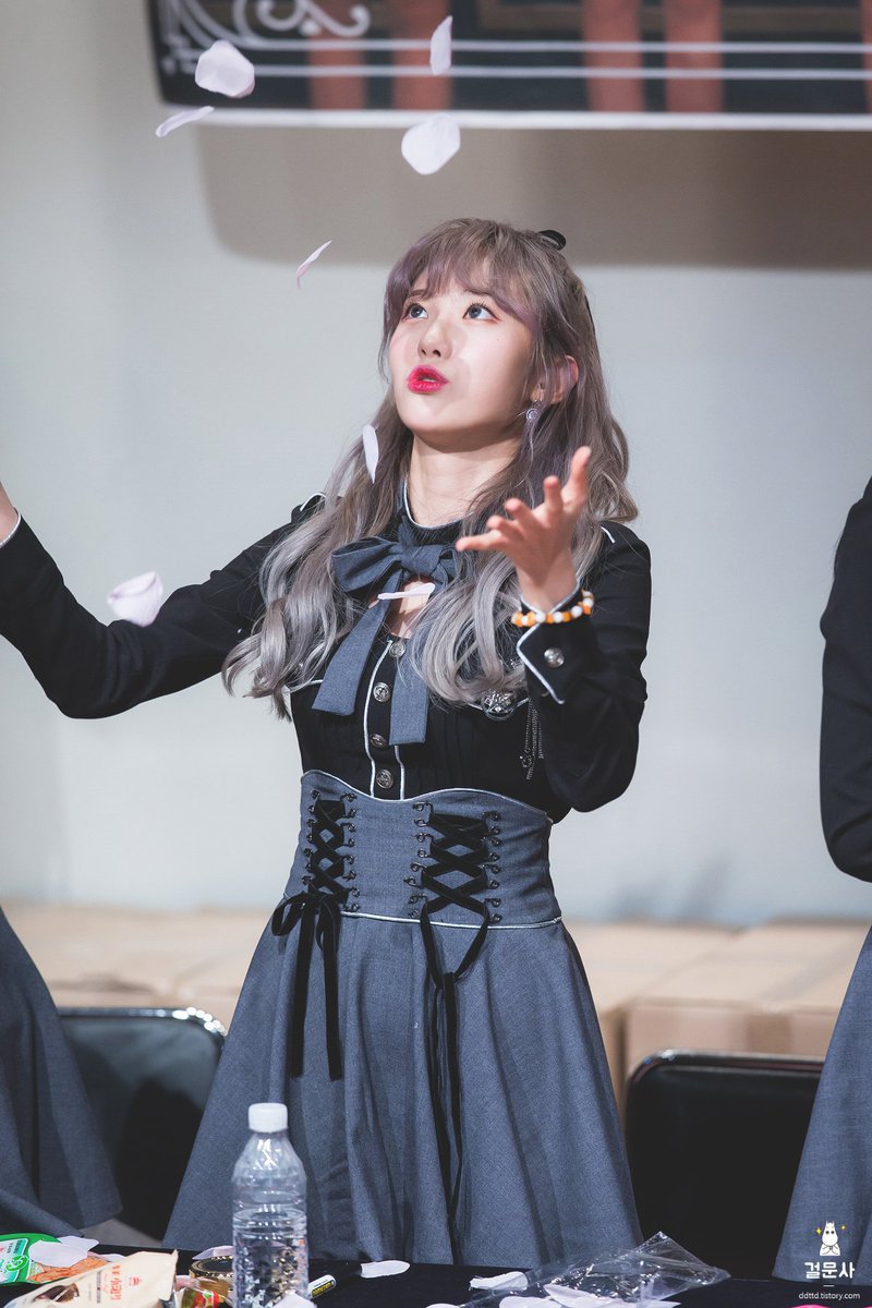 애쉬그래이머리가 잘어울리는 우주소녀 루다.jpgif | 인스티즈