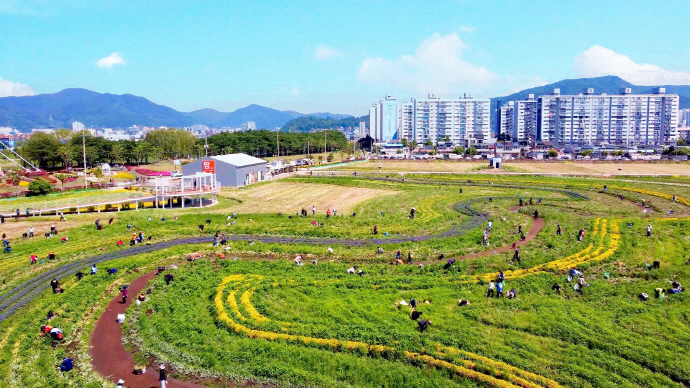 좋은 일을 해서 축복 받은 듯한 도시.jpg | 인스티즈