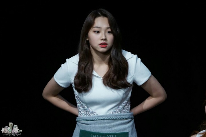 진짜 얼굴이 동글동글하게 생긴 강미나 | 인스티즈