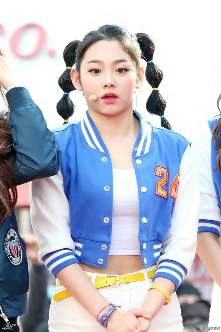 진짜 얼굴이 동글동글하게 생긴 강미나 | 인스티즈