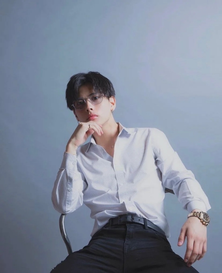 K-POP 영향으로 30년만에 스타일이 바뀐 일본 호스트 근황ㄷㄷㄷ | 인스티즈