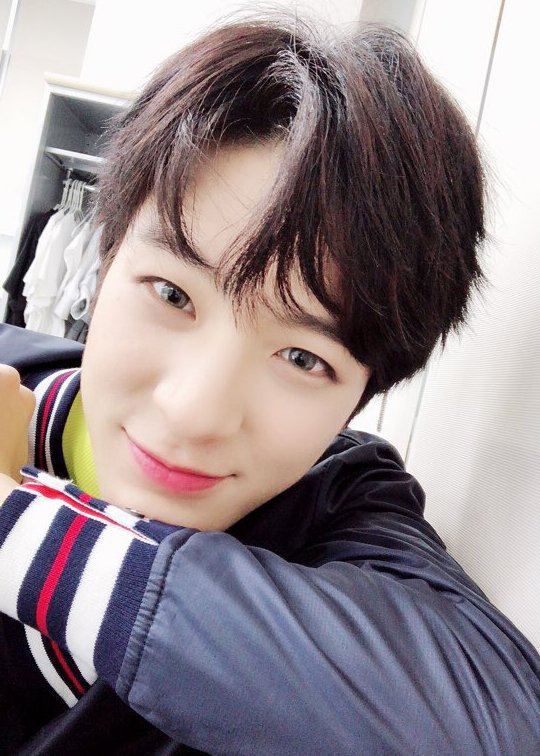 내년에 스무살되는 2000년생 아이돌 가수들 | 인스티즈