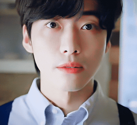 남궁민이 아들을 낳아도 이정도로는 안 닮았을 것 같은 남돌 멤버.gif | 인스티즈