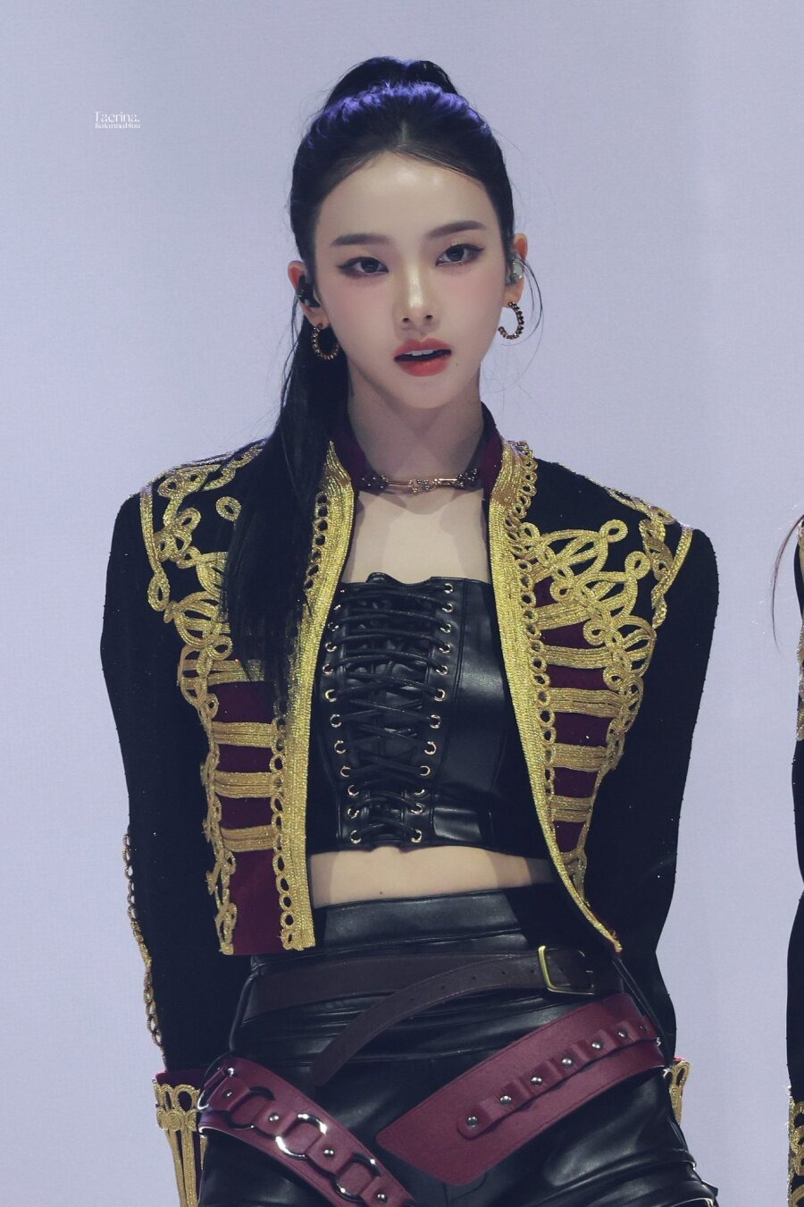 의외로 흔하지 않게 생긴 카리나 얼굴 근황.jpgif | 인스티즈