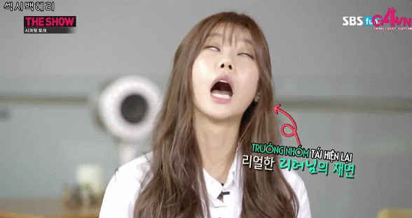 잠자는 유라 따라하는 재연배우 소진 혜리.gif | 인스티즈